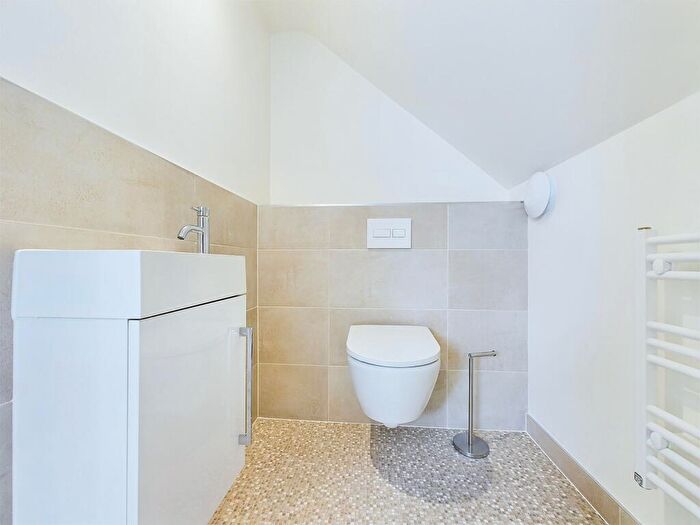 1 Bedroom Apartment For Sale In Buchanan House, Princes Risborough, Buckinghamshire, HP27