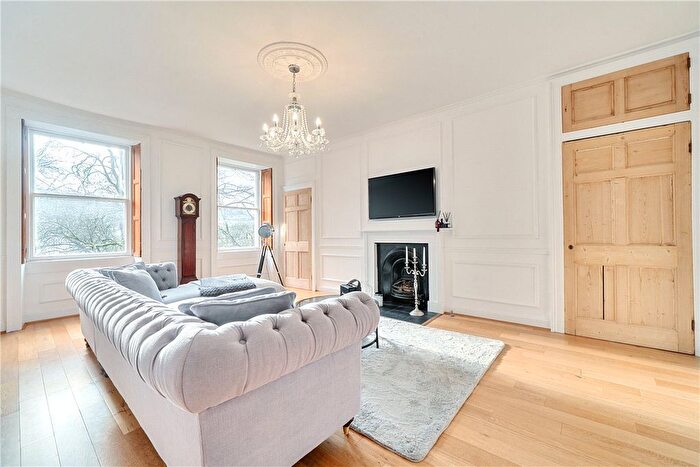 1 Bedroom Flat For Sale In Green Park, Bath, Somerset, BA1