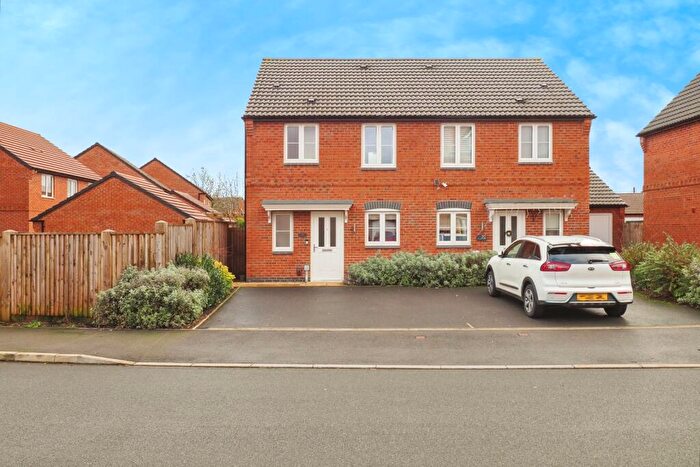 3 Bedroom Semi Detached House For Sale In Chadburn Road, Linby, Nottingham, Nottinghamshire, NG15