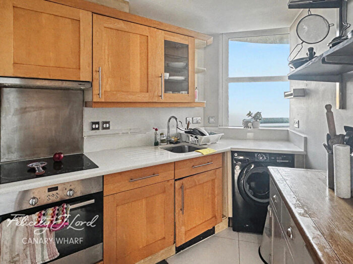 2 Bedroom Apartment To Rent In Manchester Road, London, E14