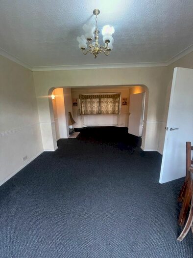 4 Bedroom Terraced House To Rent In Gidea Park, Romford, RM2