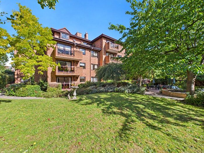 1 Bedroom Flat For Sale In Challoner Court, Bromley Road, Shortlands, Bromley, Kent, BR2