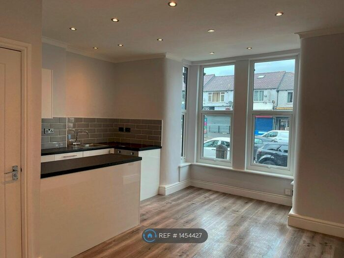 Studio To Rent In Chorley Old Road, Bolton, BL1