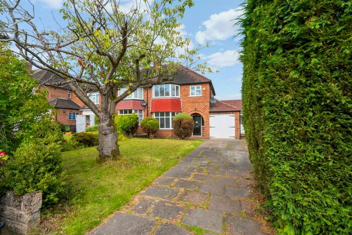 3 Bedroom Semi-Detached House To Rent In Wroxall Road, Solihull, B91