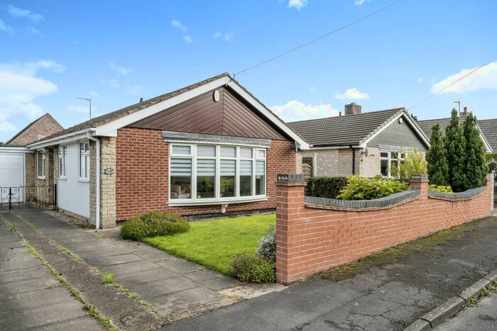 3 Bedroom Bungalow For Sale In Remple Avenue, Hatfield Woodhouse, Doncaster, South Yorkshire, DN7
