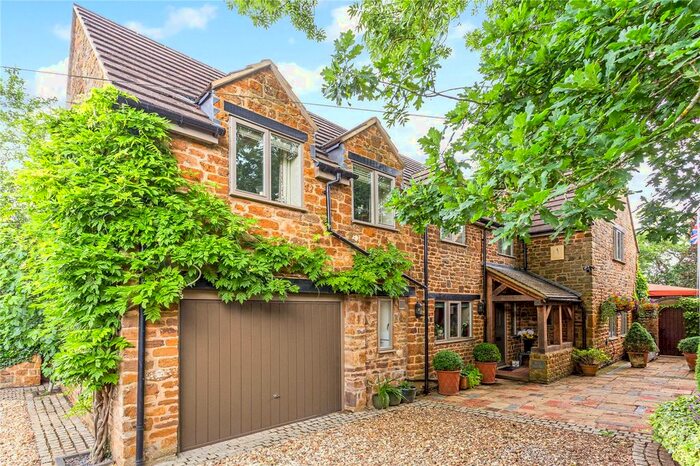 4 Bedroom Detached House For Sale In Brook Street, Moreton Pinkney, Daventry, NN11