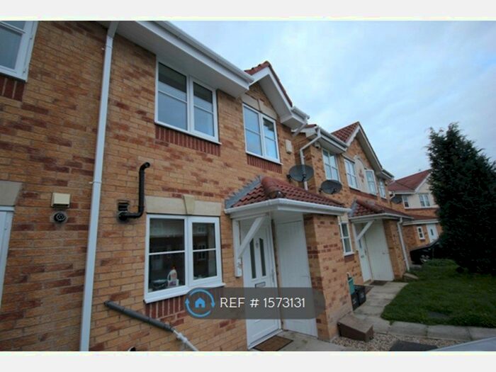 2 Bedroom End Of Terrace House To Rent In Rainsborough Way, York, YO30