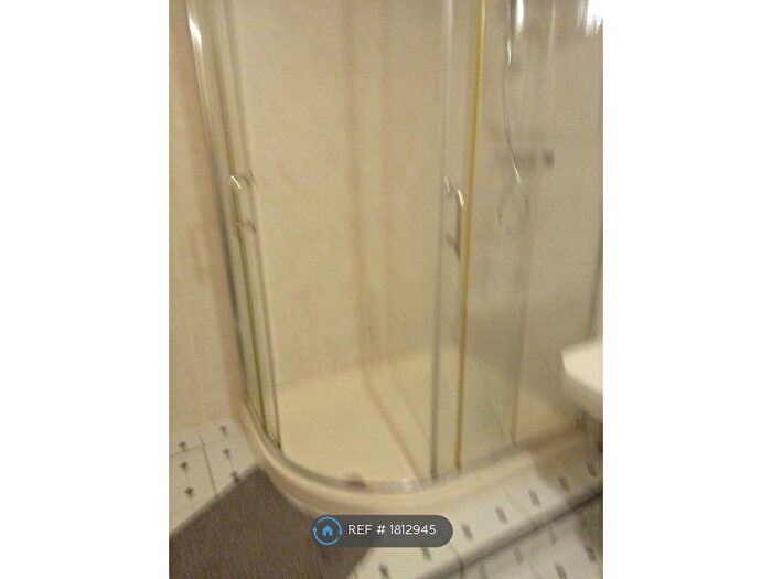 2 Bedroom Flat To Rent In Chiltern Coleman St., Southend, SS2