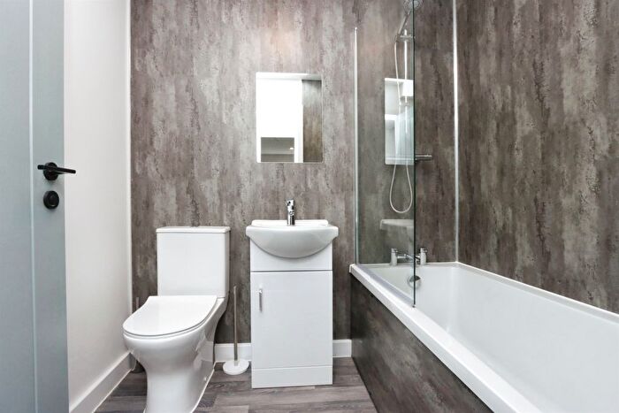 1 Bedroom Flat For Sale In Burlington Square, Chesterfield, S40