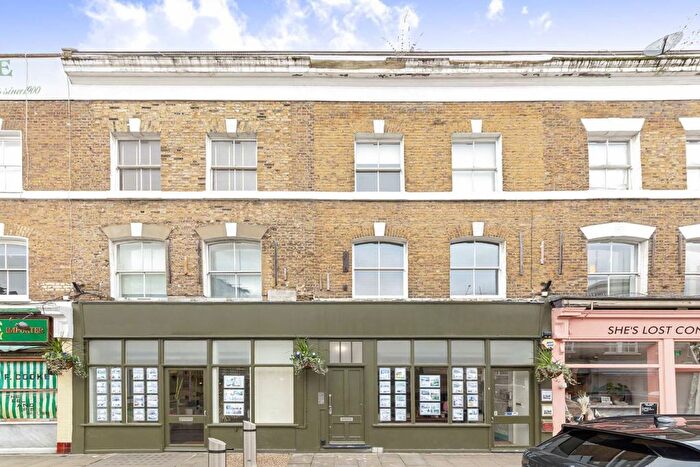 2 Bedroom Flat To Rent In Broadway Market, London, E8