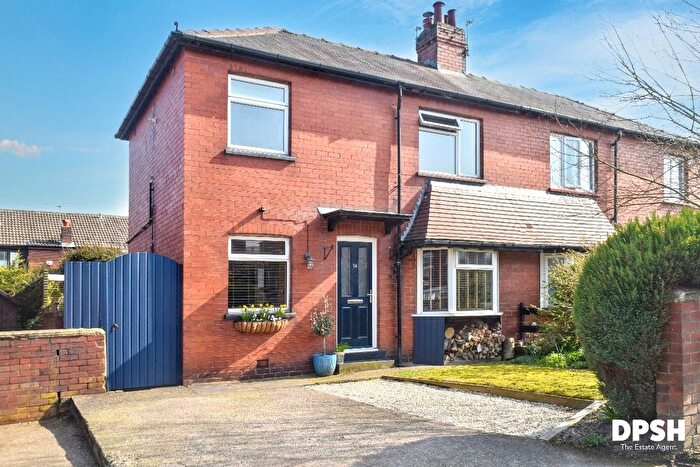 2 Bedroom Semi-Detached House For Sale In Greenfield Drive, Gildersome, Leeds, LS27