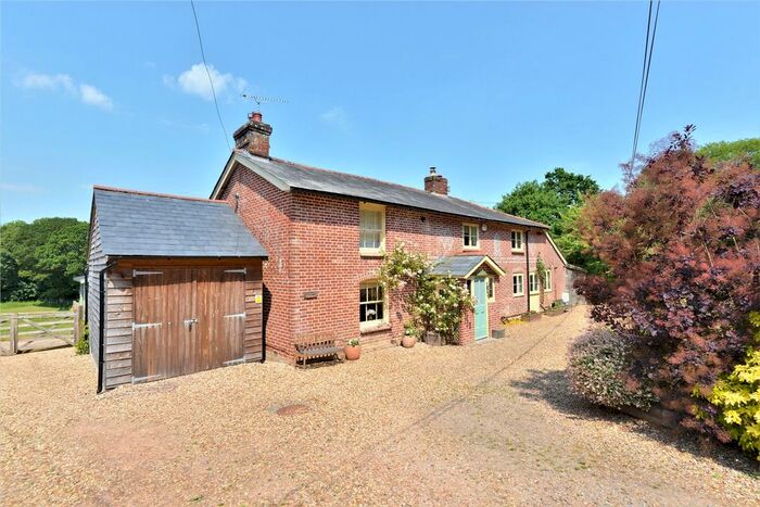 4 Bedroom Country House For Sale In Loosehanger, Redlynch, Salisbury, Wiltshire, SP5