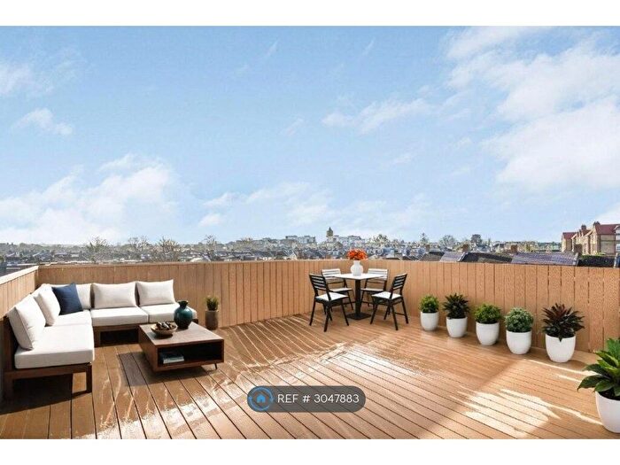 2 Bedroom Flat To Rent In Springbank Road, Hither Green, SE13