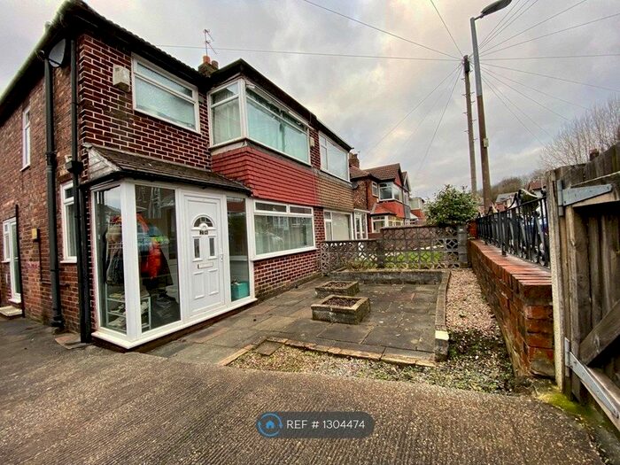 3 Bedroom Semi-Detached House To Rent In Castlewood Road, Salford M7