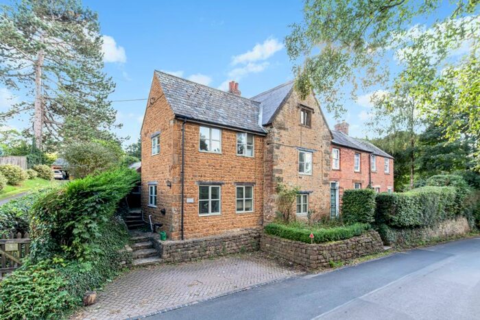 3 Bedroom Semi-Detached House To Rent In Main Street, Sibford Ferris, OX15