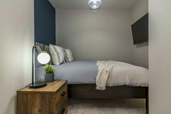 2 Bedroom Flat To Rent In Apartment, Powell House, LN5