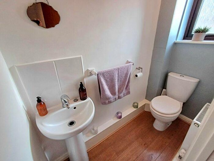 3 Bedroom Semi-Detached House For Sale In Weavers Fold, Mellor, BB2