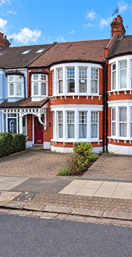 1 Bedroom Property To Rent In The Crest, Southgate, N13