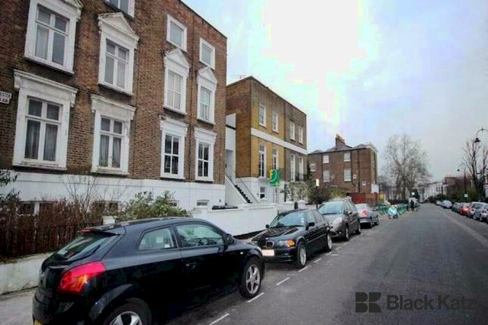 Flat To Rent In Rochester Road, Camden, NW1
