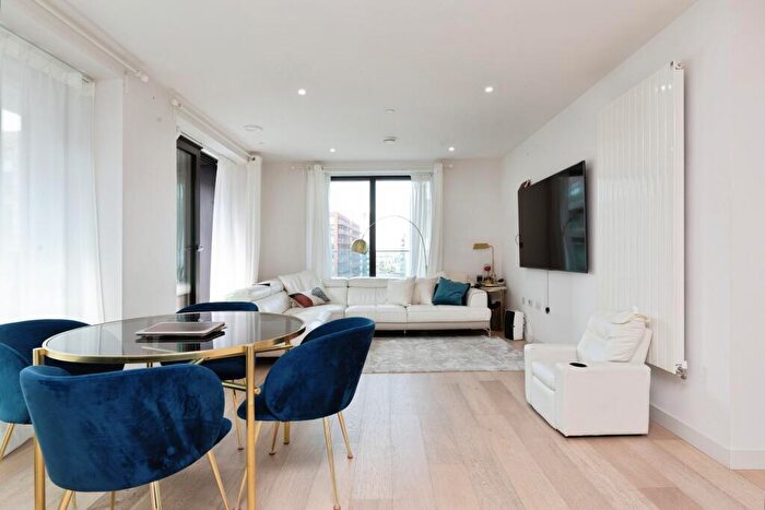 2 Bedroom Flat For Sale In James Cook Building, London, E16