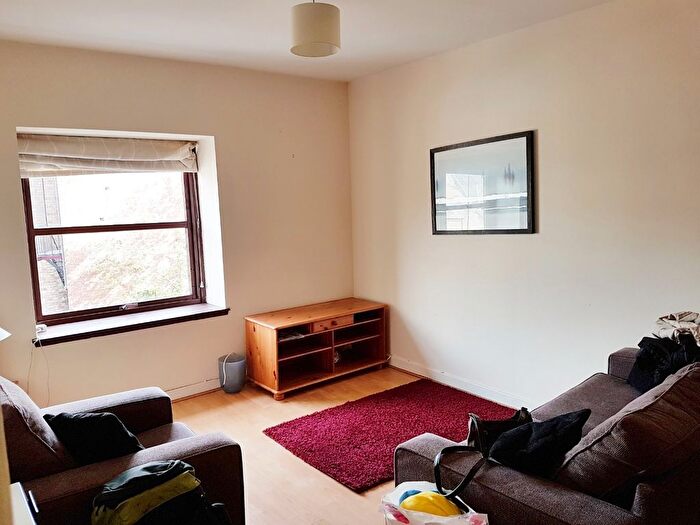 1 Bedroom Flat To Rent In Bothwell House, Leith, Edinburgh, EH7