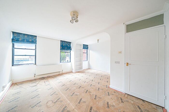 2 Bedroom Flat For Sale In Rampayne St, , Pimlico, London, SW1