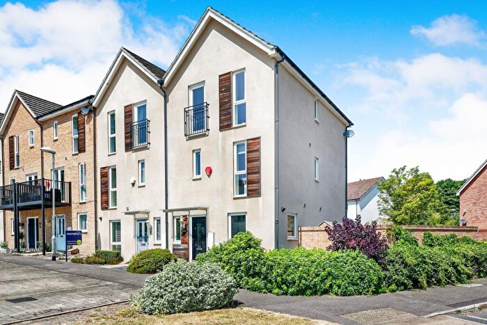 3 Bedroom Terraced House To Rent In Austin Way, Bracknell, RG12