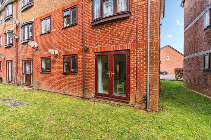 1 Bedroom Flat For Sale In Brunel Road, Redbridge, Southampton, SO15