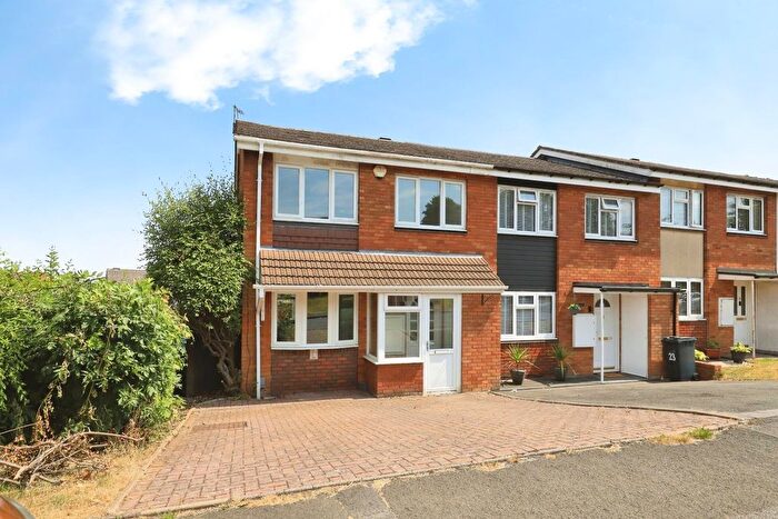 3 Bedroom End Terrace House For Sale In Hollywell Street, Bilston, WV14