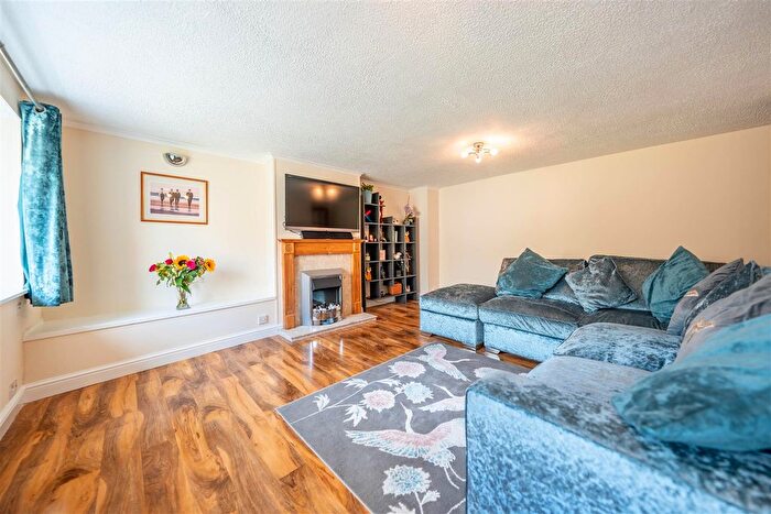 1 Bedroom Flat For Sale In The Square, Methven, Perth, PH1