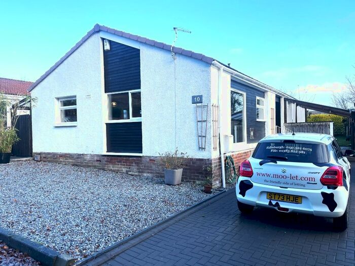 3 Bedroom Bungalow To Rent In St Colme Road, Dalgety Bay, Fife, KY11