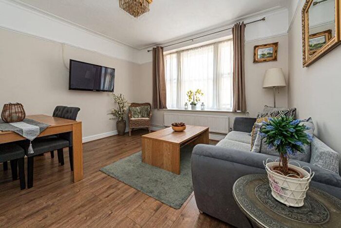 2 Bedroom Flat To Rent In Crawford Street, London, W1H