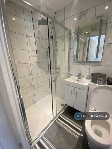 1 Bedroom Flat To Rent In Parrock Street, Gravesend, DA12