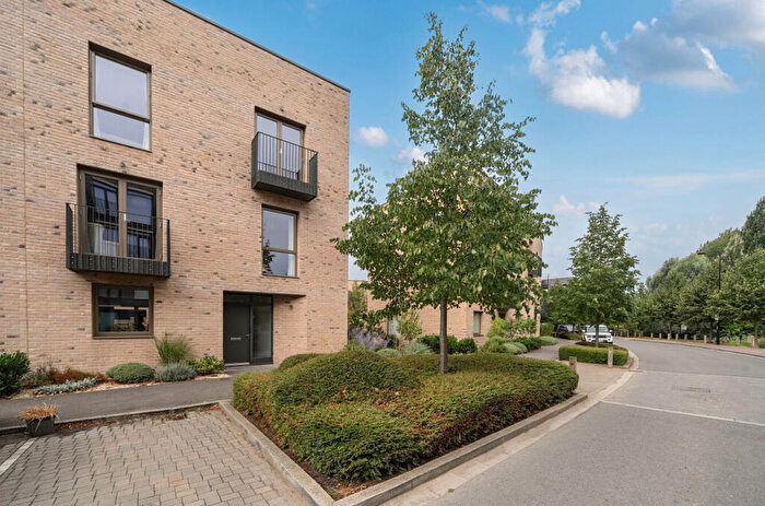 4 Bedroom End Of Terrace House For Sale In Barton Fields Road, Headington, Oxford, OX3