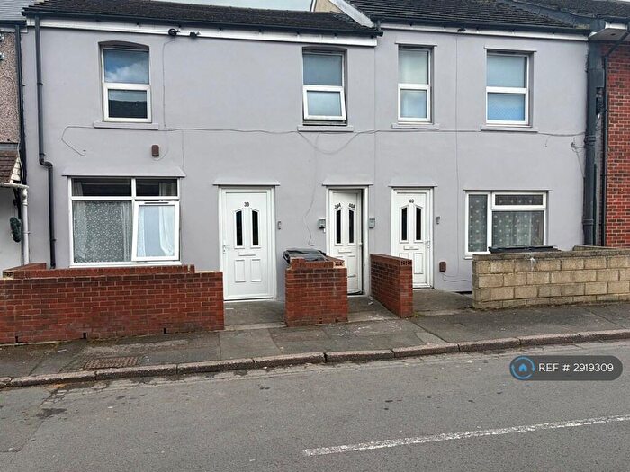 1 Bedroom Flat To Rent In Hawkins St, Swindon, SN2
