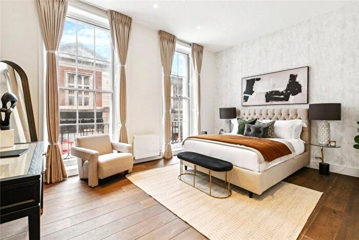 2 Bedroom Flat To Rent In Baker Street, London, NW1