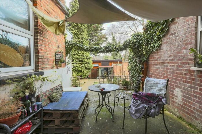 Studio To Rent In Archway Road, Highgate, London, N6