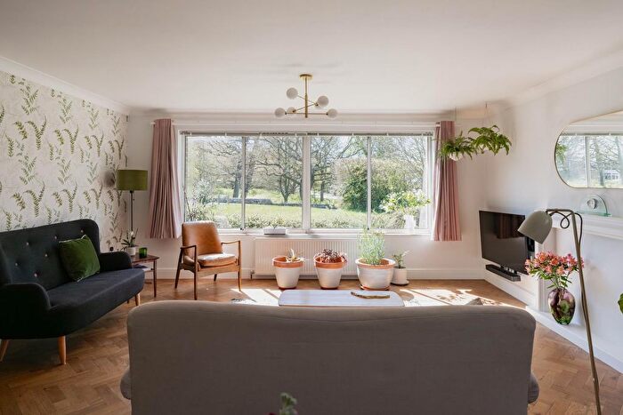 3 Bedroom Flat For Sale In Aldeburgh, Suffolk, IP15