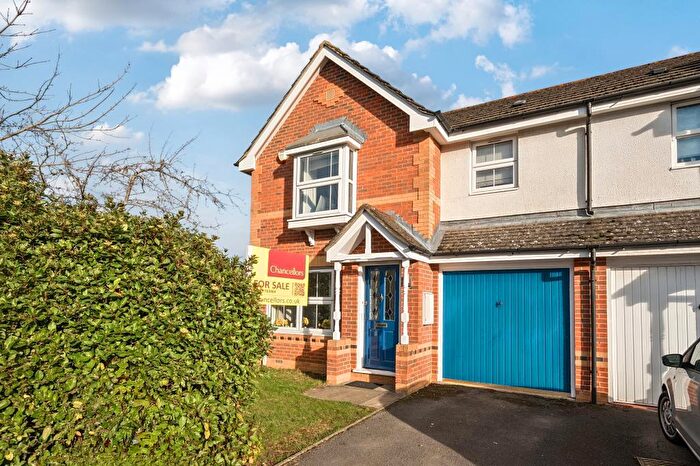 3 Bedroom Semi Detached House For Sale In Old Marston Village, Oxford, OX3