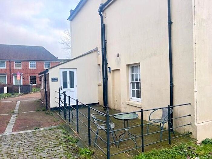 2 Bedroom Flat To Rent In Barton Mill Road, Canterbury, CT1