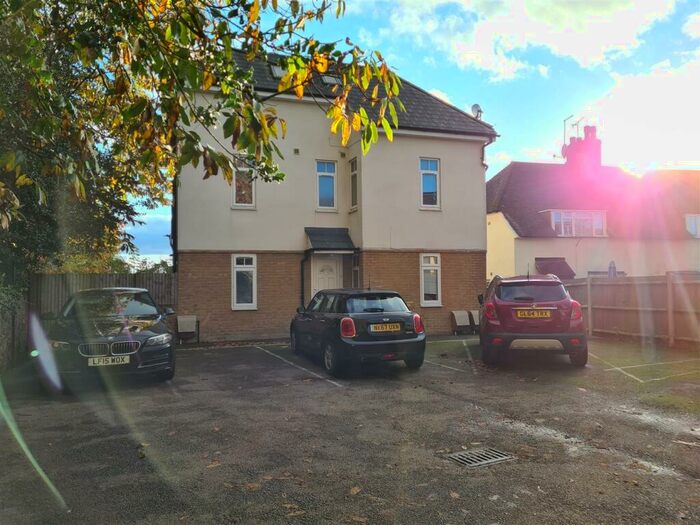 2 Bedroom Flat To Rent In Victoria Orchard, Maidstone, ME16