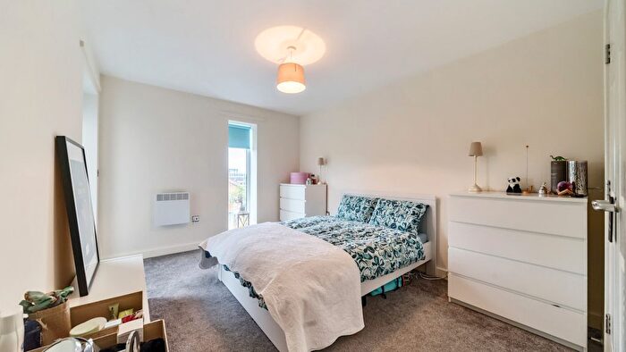 2 Bedroom Flat For Sale In Old Trafford, Manchester, M15