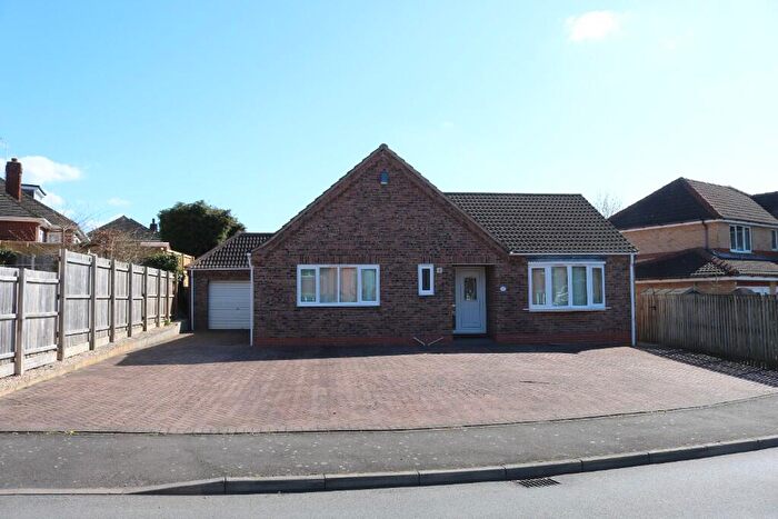 3 Bedroom Detached Bungalow For Sale In Lindsey Drive, Crowle, DN17