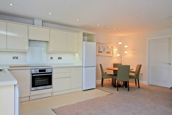 2 Bedroom Apartment To Rent In Oxford Road, Kidlington, OX5