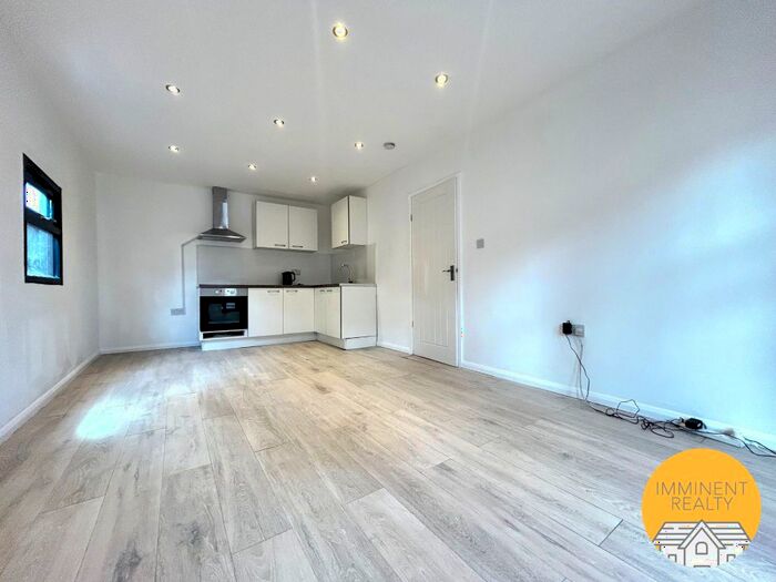 1 Bedroom Detached House To Rent In Bennetts Road North, Coventry, CV7