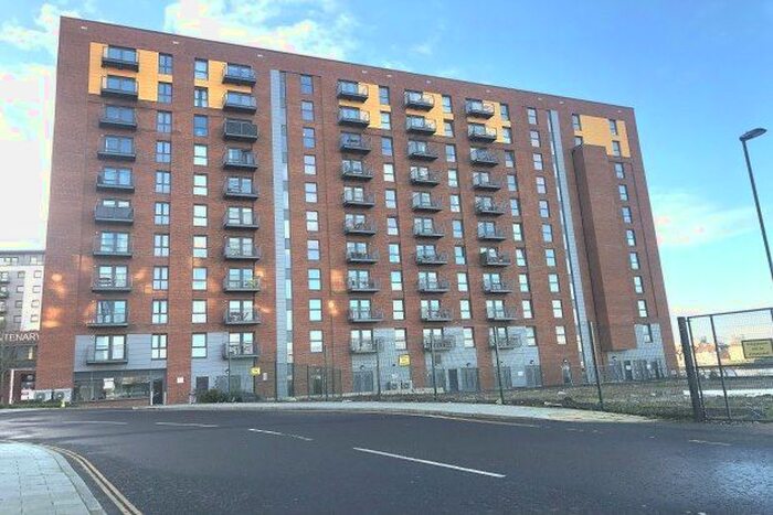 1 Bedroom Flat To Rent In Capstan Road, Southampton, SO19