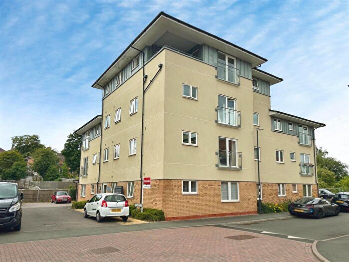 1 Bedroom Apartment For Sale In Tatler Close, Warwick, CV34