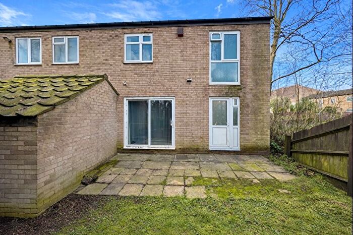 3 Bedroom Semi-Detached House For Sale In Doddington, Telford, TF3 - Photo 8