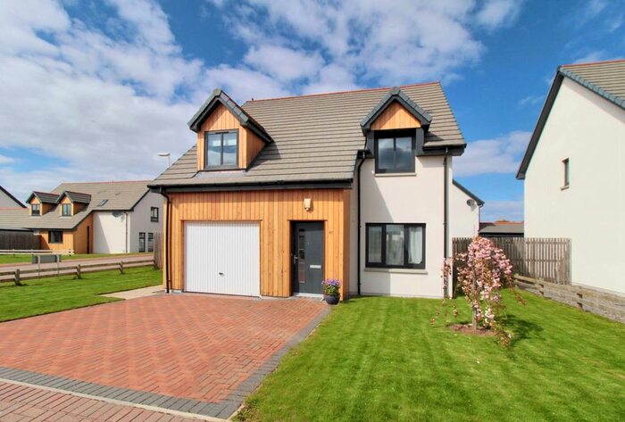 3 Bedroom Detached House For Sale In Lawrie Drive, Nairn, IV12