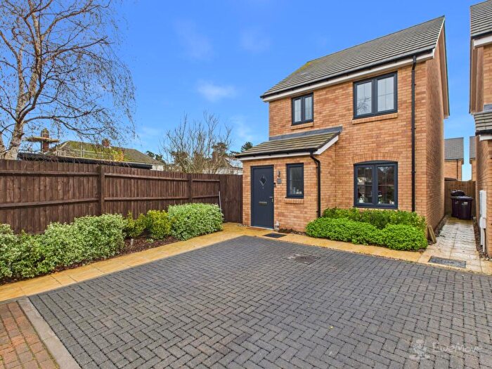 3 Bedroom Detached House For Sale In King James Close, Fordham, Ely, Cambridgeshire, CB7